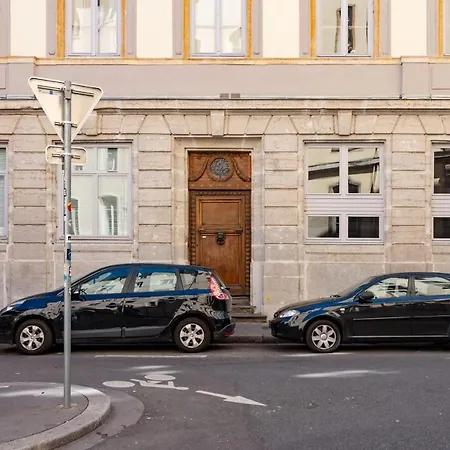 Le Royale Haussmann 4 Places Loft Canut ליון