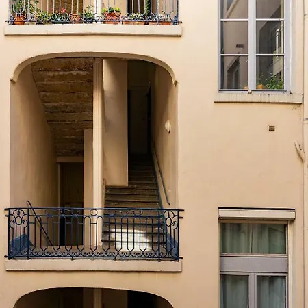 Le Royale Haussmann 4 Places Loft Canut 아파트