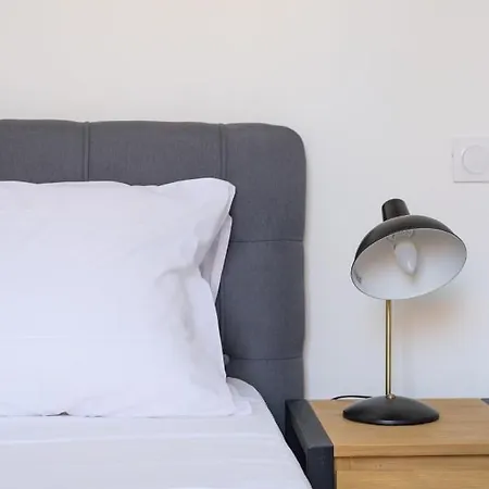 Apartment Le Royale Haussmann 4 Places Loft Canut *
